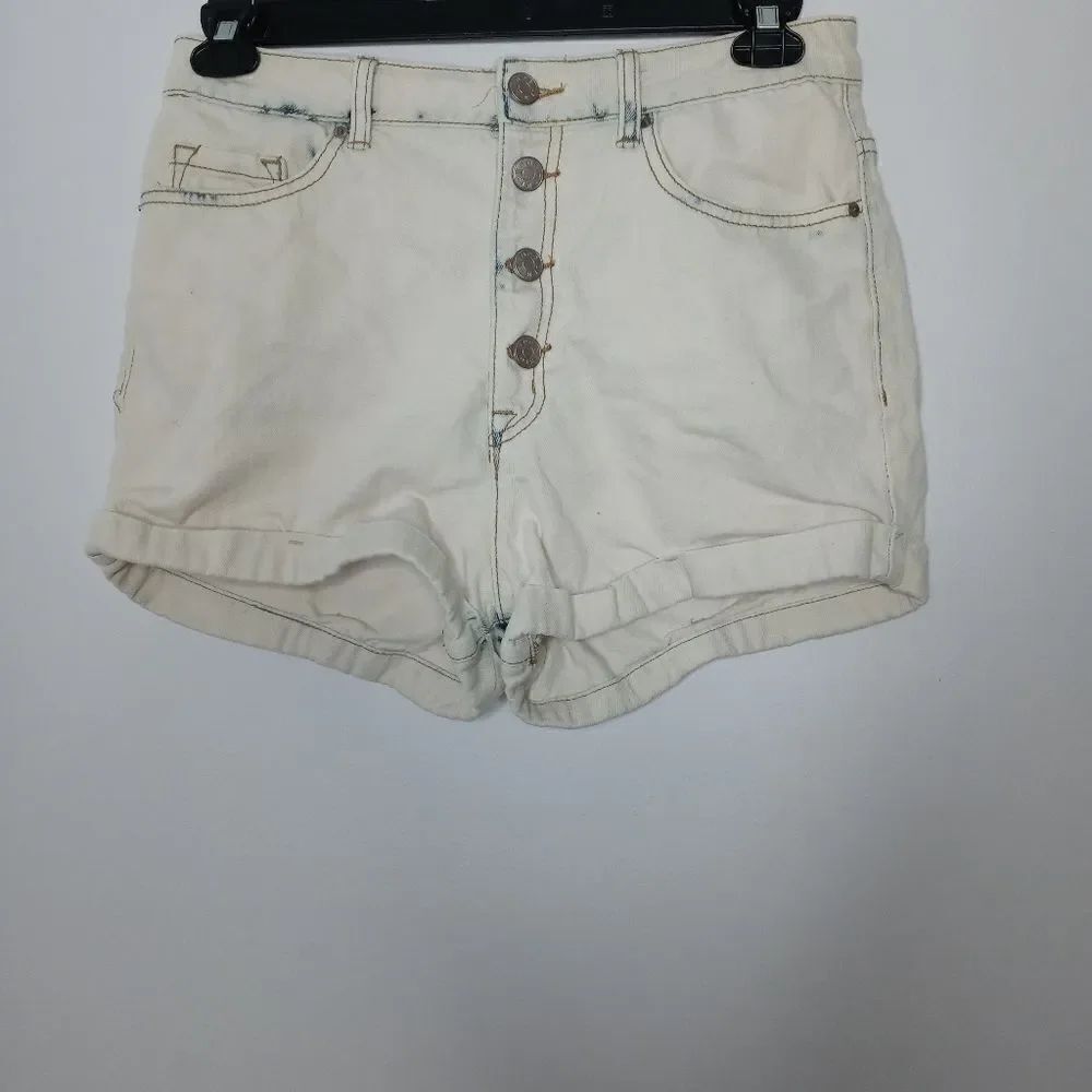 Urban outfitters BDG super high rise foxy shorts size 30